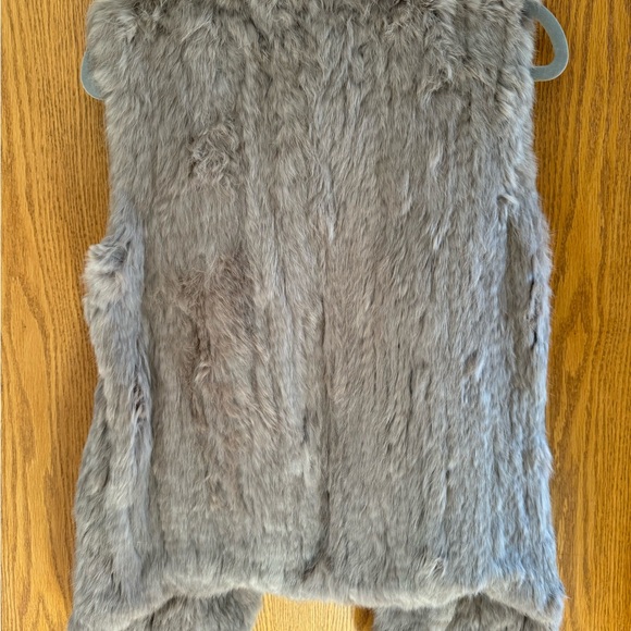 BCBG Maxazria Rabbit Fur Vest, size medium - Picture 3 of 4